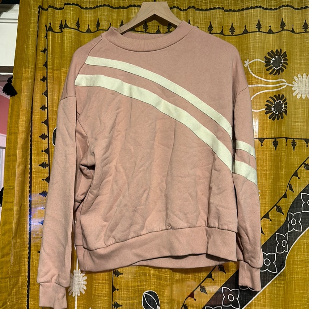 Wesley women’s crew neck